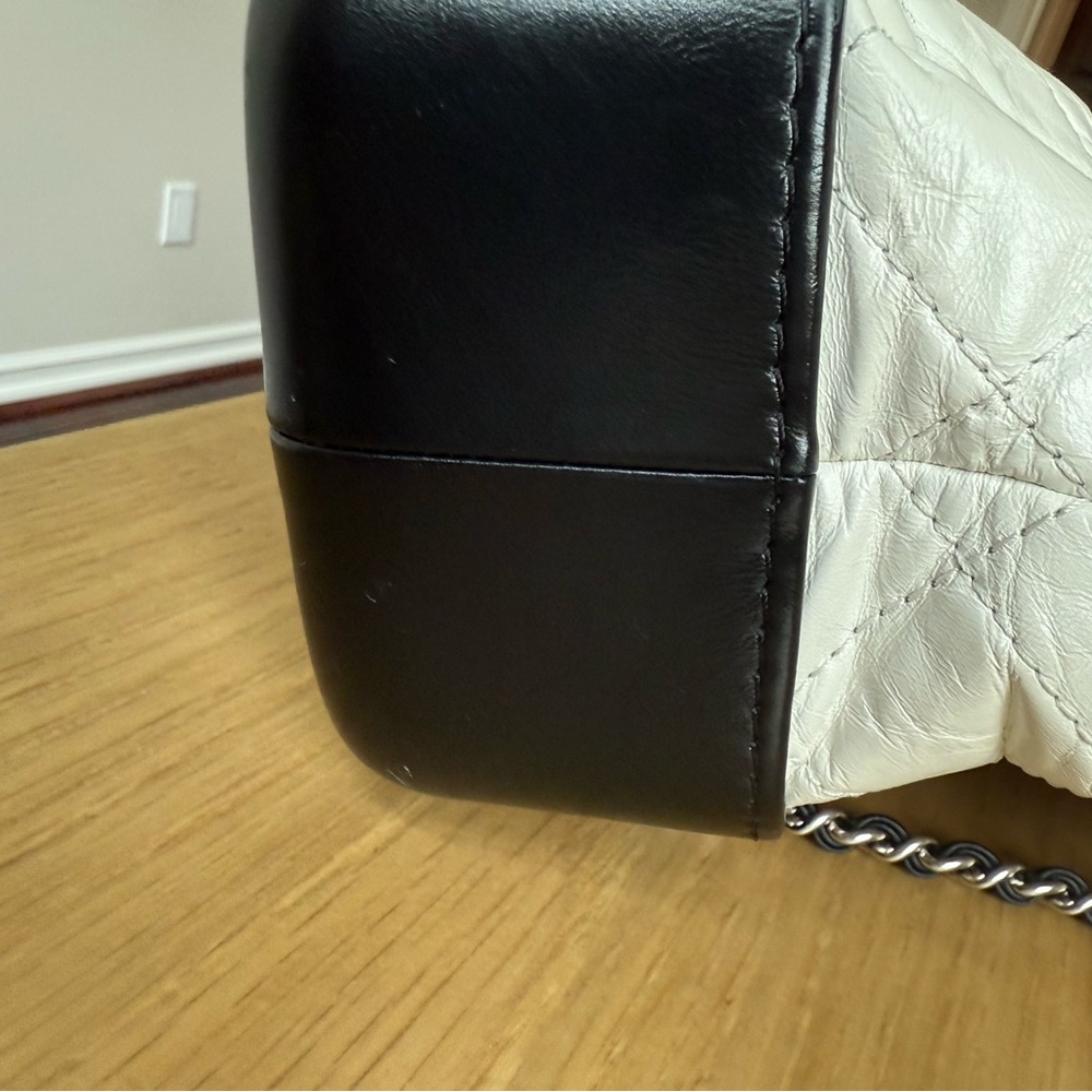 100% AUTHENTIC CHANEL GABRIELLE BACKPACK (WHITE/BLACK) - Picture 12 of 16